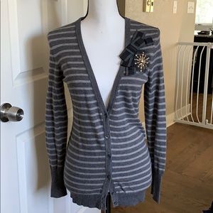 Loft cardigan with broach detail